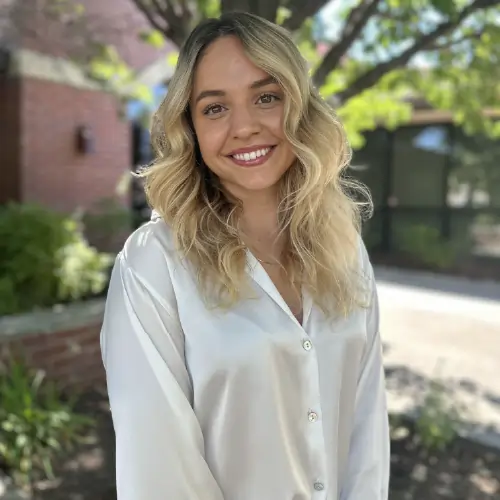 Meet the Gurus guru sophia contact photo
