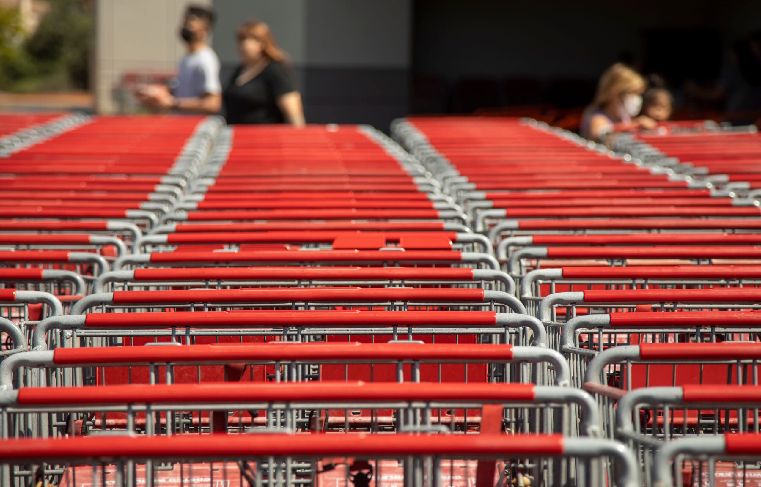The Battle Between Local Retail and Online Shopping Giants
