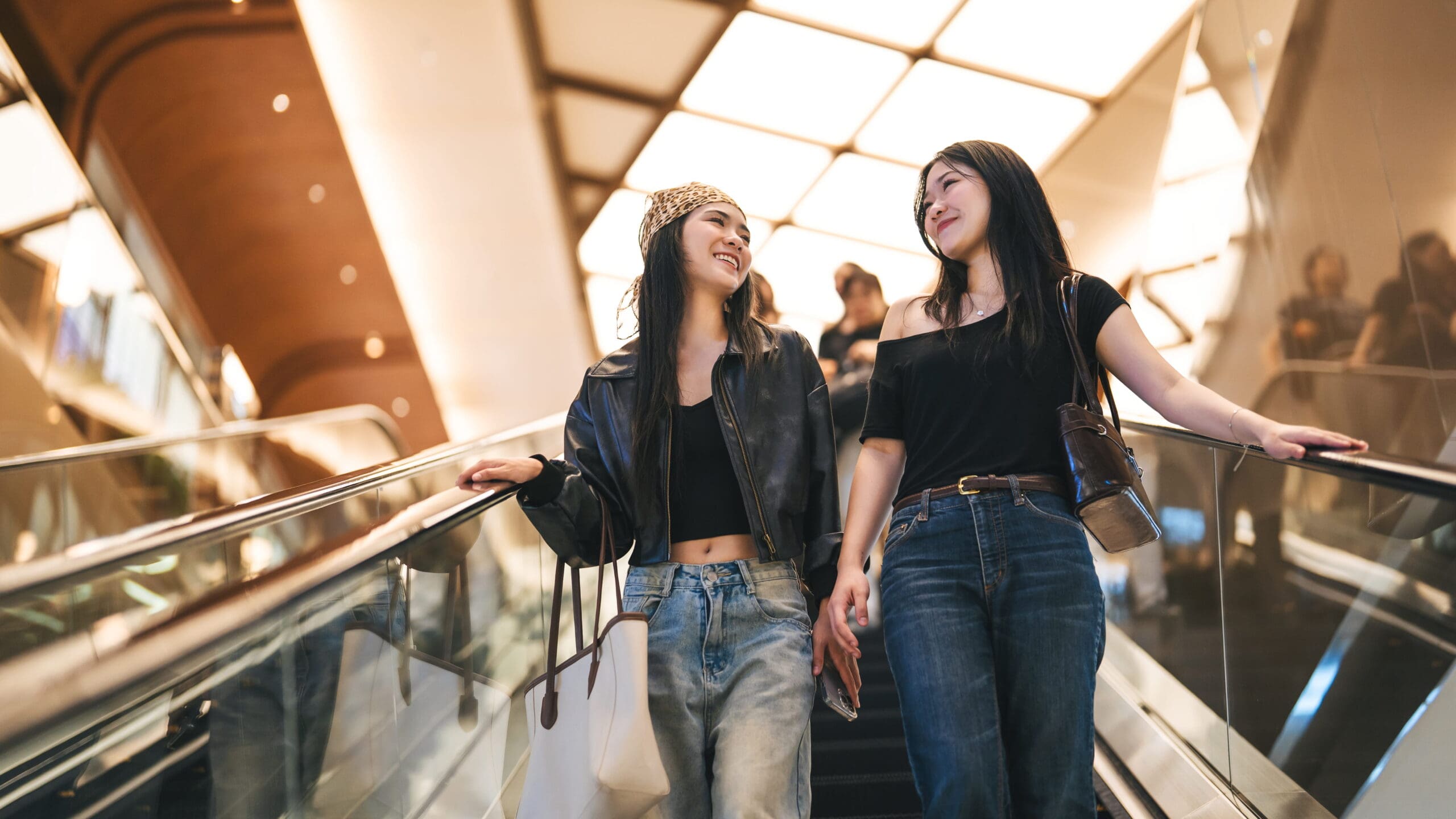 Gen Z Mall Trends: Why Community Is Bringing Shoppers Back Gen Z Mall Trends: Why Community Is Bringing Shoppers Back